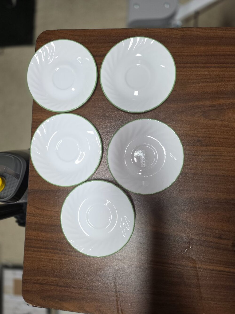 Corelle Chutney swirl saucers with a green rim by Corning set 5